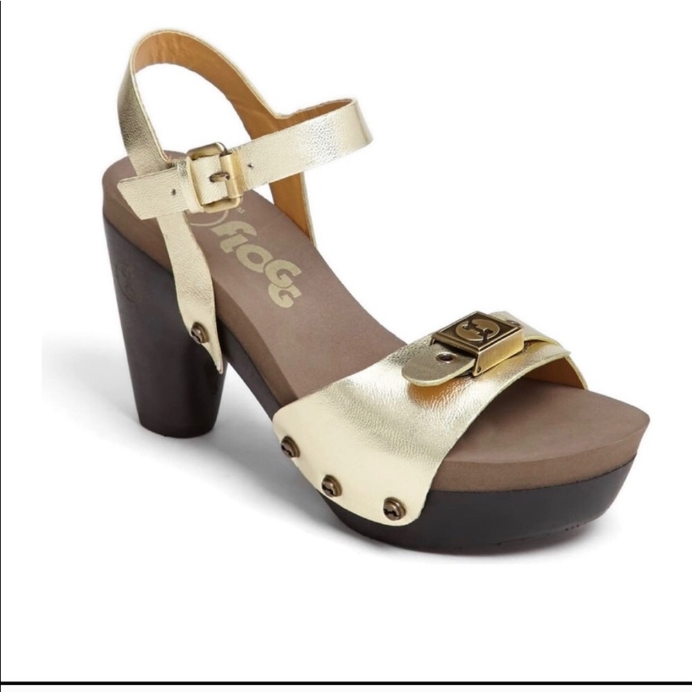 Flogg “Fantastic” platform sandal, in gold leather